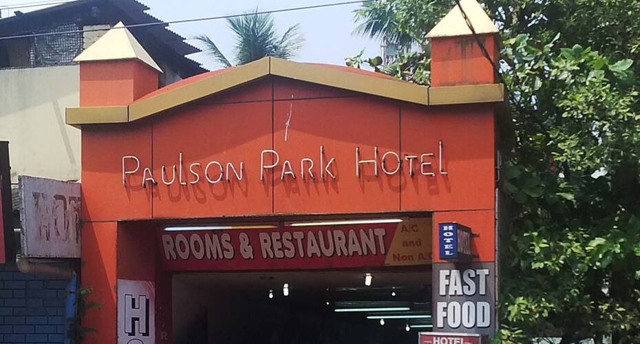 Paulson Park Hotel, Kochi 1